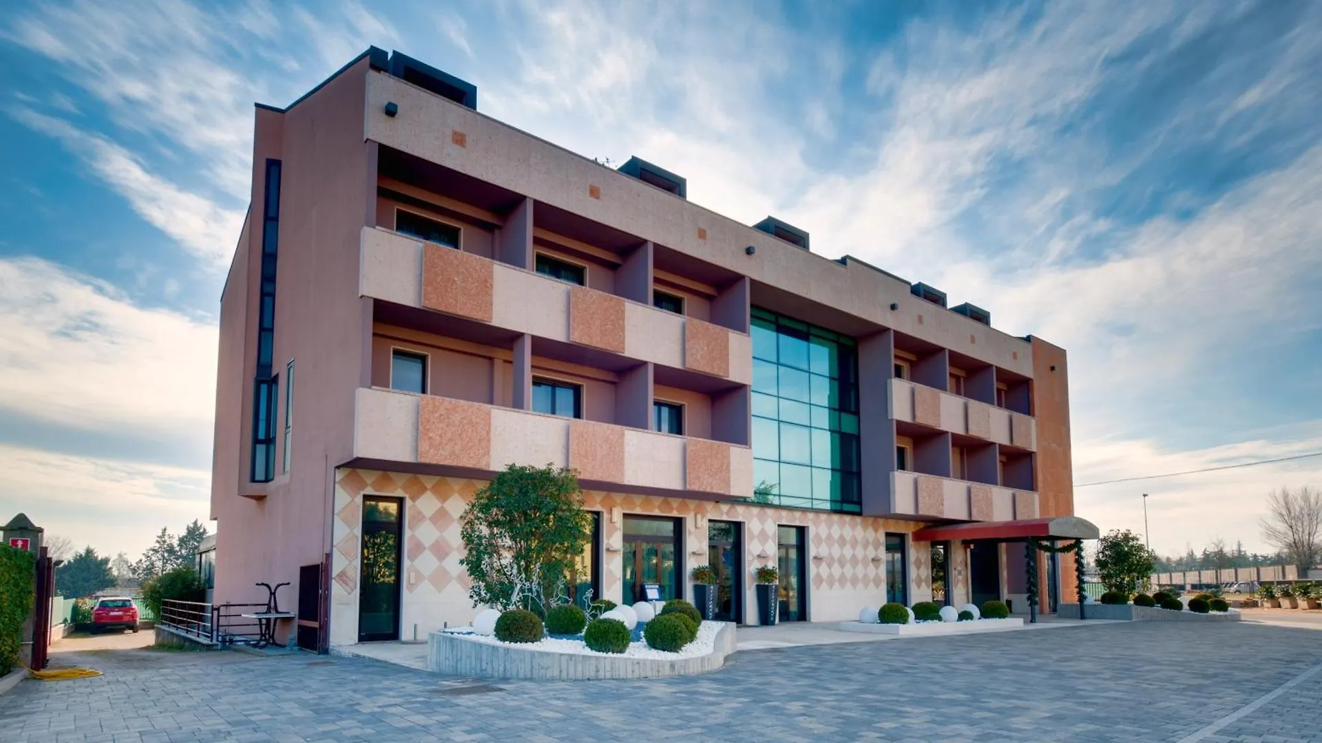 4 Hotel Smart Vicino a Porta Borsari da Prenotare