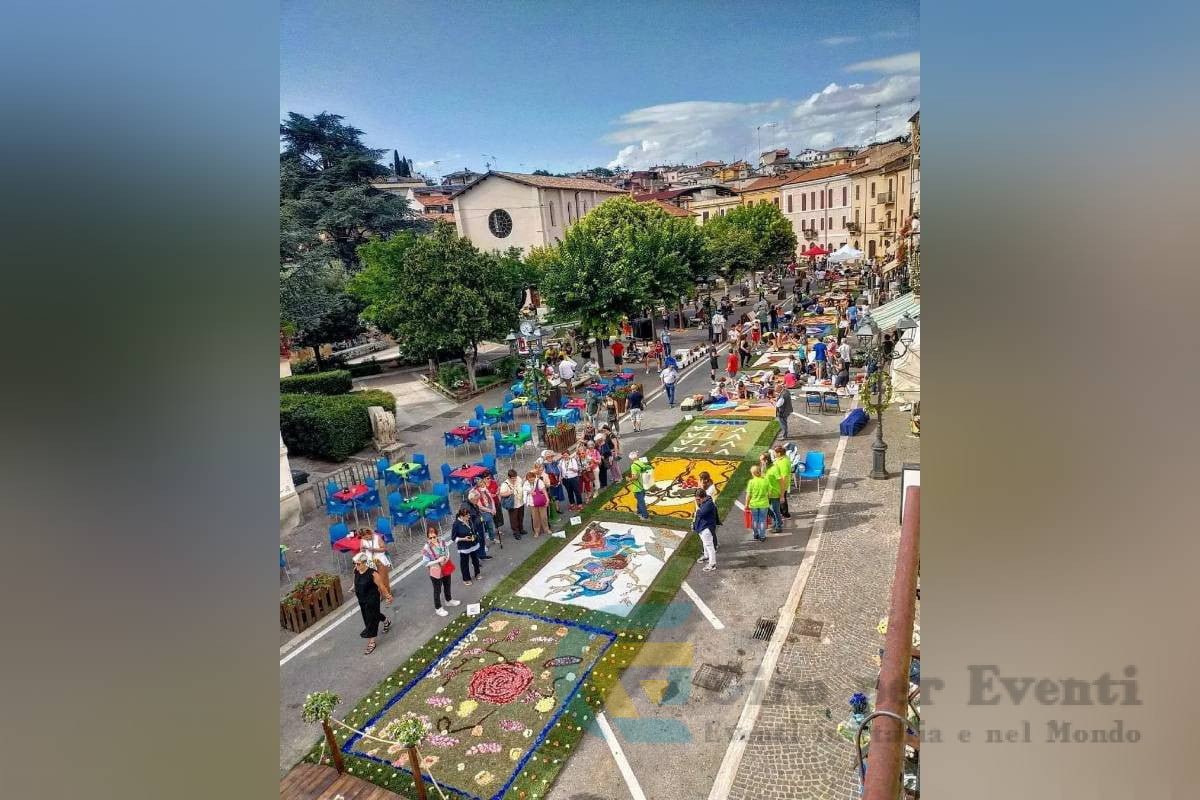 Infiorata Artistica del Sacro Cuore di Poggio Moiano